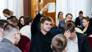 Липецкие школьники и студенты блеснули знаниями о переработке бумаги на экологическом квизе