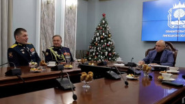 Губернатор Липецкой области Игорь Артамонов встретился с Героем России из Добровского округа Юрием Щербаковым