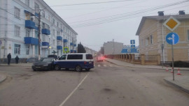 В ДТП с двумя иномарками пострадал пассажир в Липецкой области