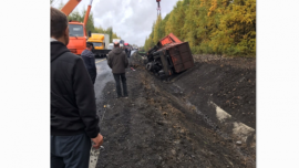 КамАЗ со свеклой слетел с трассы