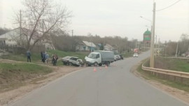 В Липецкой области в столкновении с ВАЗом пострадали водитель и пассажир «Газели»