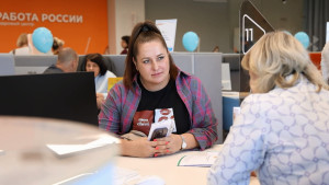 Ведущие работодатели Липецкой области предлагали вакансии женщинам на ярмарке трудоустройства