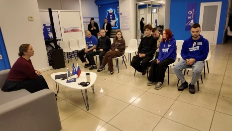 Татьяна Дьяконова встретилась с липецкими молодогвардейцами