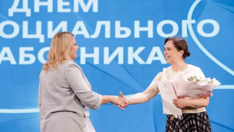 Депутат Государственной думы от Липецкой области Татьяна Дьяконова поздравила соцработников с профессиональным праздником