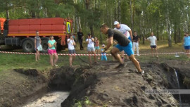 Рвы с грязью и водой преодолели хлевенские участники "На высоте"