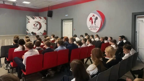 Липецким школьникам рассказали, как противостоять интернет-мошенникам