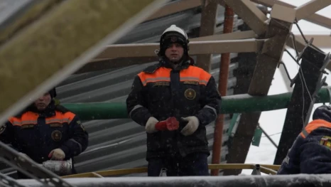 В Липецкой области продолжают выяснять причины обрушения крыши в цехе автозавода в Краснинском округе