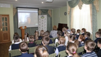 Липецкие школьники пообщались с детским писателем онлайн