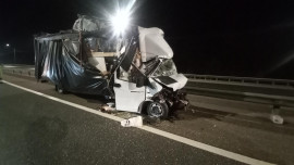 Водитель «Газели» пострадал в столкновении с большегрузом под Задонском