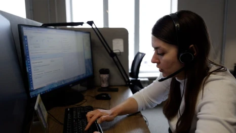 Как операторы диспетчерских служб спасают липчан от бытовых проблема