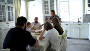 Руководители Липецкой области поздравили жителей с Днём семьи, любви и верности