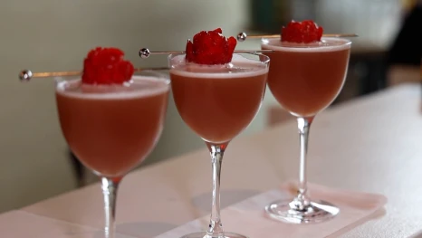 В России могут начать продавать алкоголь с 21 года