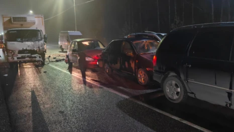 Пять автомобилей столкнулись в Липецкой области