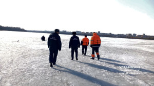 Спасатели патрулируют акваторию реки Воронеж в Липецке