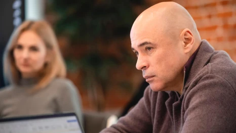 Игорь Артамонов обсудил с ИT-разработчиками и промышленниками создание ИИ-продуктов и подготовку кадров