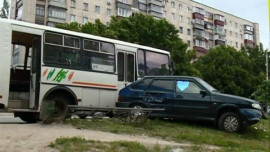 Сегодня утром на проспекте Победы произошла авария с участием общественного транспорта