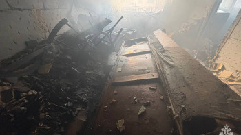 10 человек спасли из горящей многоэтажки в Ельце