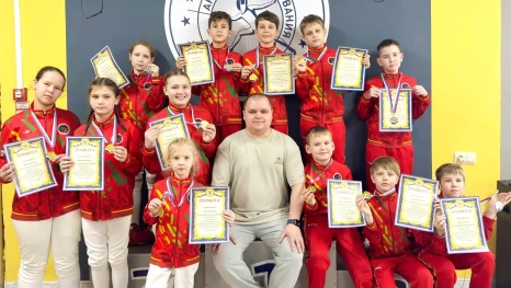 Юные липецкие фехтовальщики победили на межрегиональном турнире