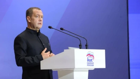 Дмитрий Медведев: Попытки спрятать политический статус будут жёстко пресекаться