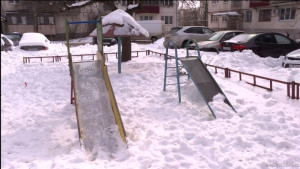 Две сотни площадок в Липецке небезопасны для детей (видео)