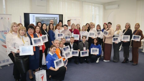 В Липецкой области выбрали победителей первой региональной премии в воспитании 