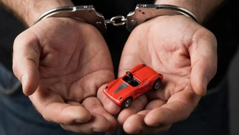 Житель Липецка потерял более 1 млн рублей пытаясь купить в интернете автомобиль из Европы