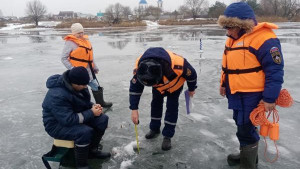 Больше 20 протоколов за выходные составили липецкие спасатели на храбрых рыбаков