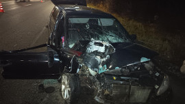 «Лада Калина» врезалась в столб в Задонском районе: пострадали водитель и пассажир