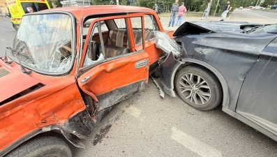 Двух пенсионеров госпитализировали после ДТП в Липецке