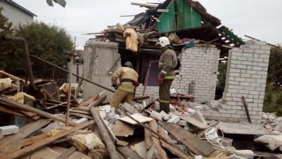 В доме на Матырском рухнула крыша после взрыва газа (видео)