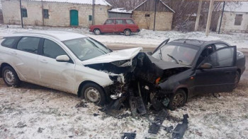 Неудачная буксировка автомобиля закончилась травмированием четырёх человек в Липецкой области