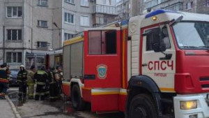 В серьезном пожаре на проспекте Победы в Липецке пострадали три жителя многоэтажки 