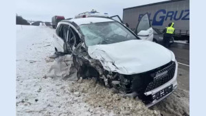 Трагическая авария в Липецкой области: трое пострадали в столкновении с грузовиком