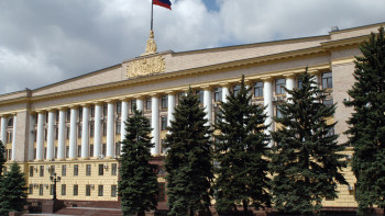 8 автомобилей из административного автопарка Липецкой области передадут в зону СВО