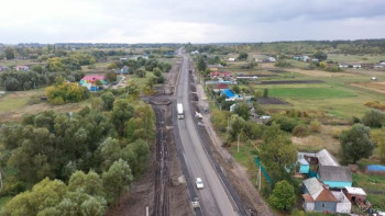 На въезде в Липецкую область достраивают новую дорогу (видеосюжет)