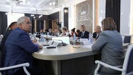 Поддержку бойцов СВО, людей с ОВЗ, многодетных и молодёжи обсудили в липецком облсовете