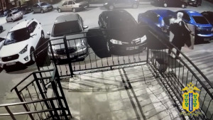 Липчанин украл телевизор, пробравшись в квартиру по общедомовой лестнице