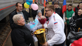 Победитель Чемпионата России Дмитрий Якушев вернулся домой