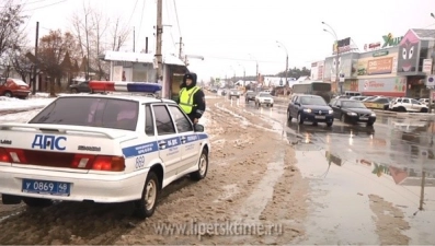 Автоинспекторы Липецка патрулируют переходы