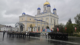 В городе воинской славы Елец начался парад Победы