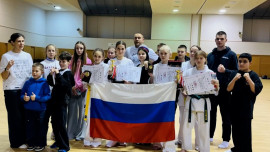 Липецкие спортсменки вписали свои имена в историю японского каратэ