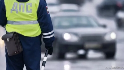 В Липецке полицейские задержали нетрезвого водителя, управляющего незарегистрированным автомобилем