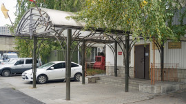 Липчанин предстанет перед судом за кражу вина и грабеж в магазине