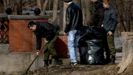 Борьбу за чистоту вели в Нижнем парке