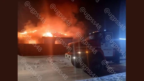 Пожар площадью 200 м2 успешно потушили в Липецкой области