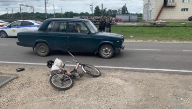 Житель Липецка на велосипеде попал под колеса ВАЗа под управлением 71-летней женщины