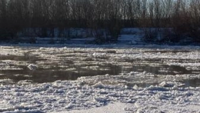 Рождественский ледоход на Дону попал на видео в Липецкой области