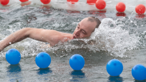 Мужской чемпионат по зимнему плаванию провели липецкие моржи