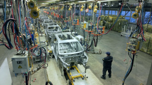 На заводе электрокаров в Липецкой области запустили линию сварки и окраски