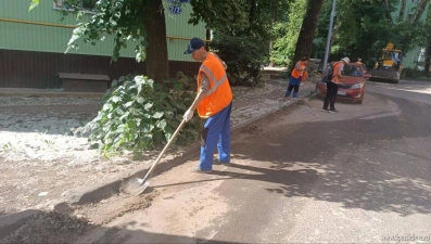 Летняя уборка Липецка продолжается 